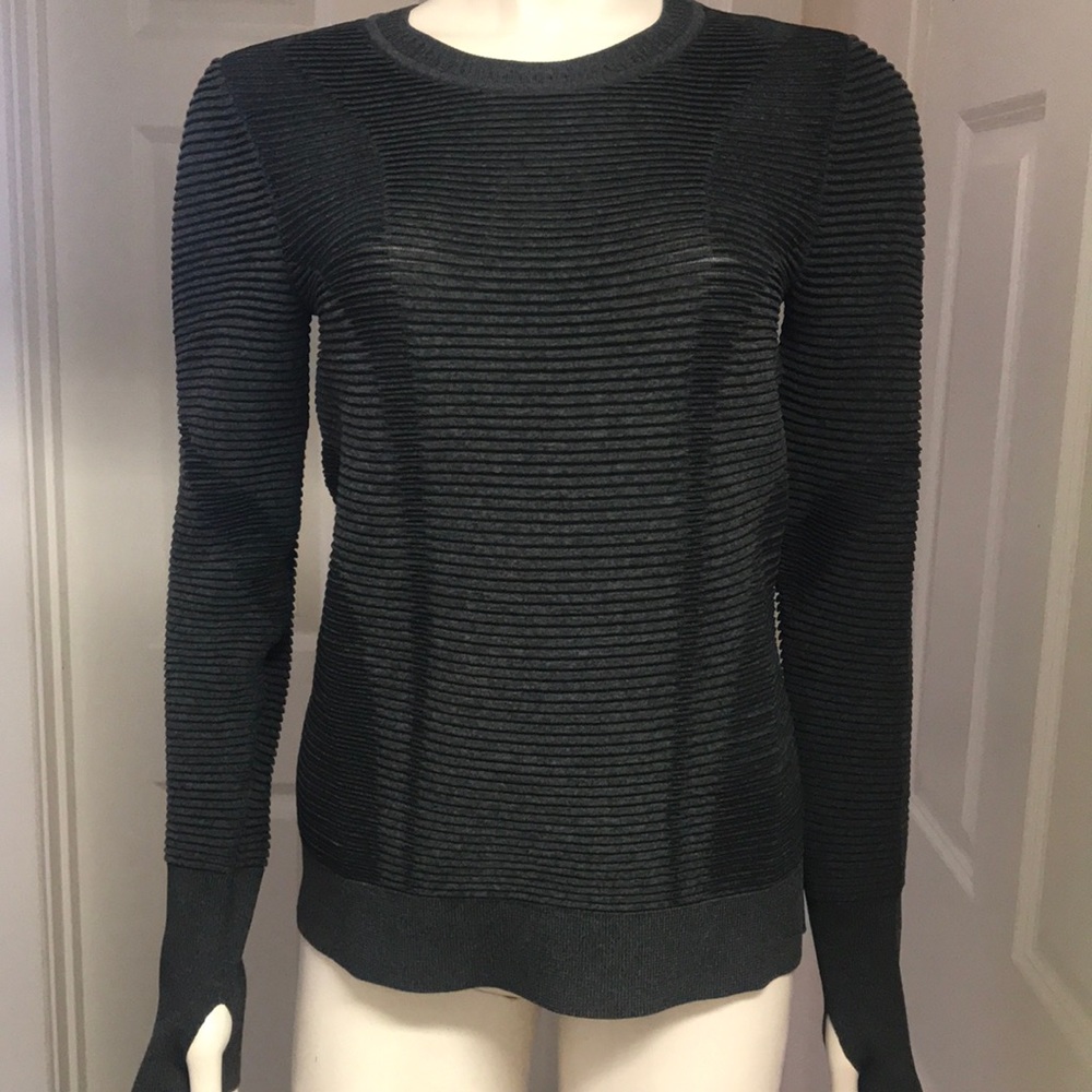 Under Armour Athletic/Athleisure Sweater, NWT!